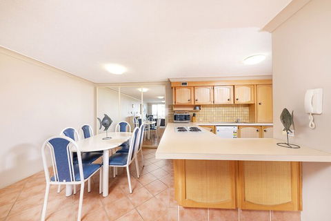 Sandbar Unit 402 - Tourism Gold Coast 3