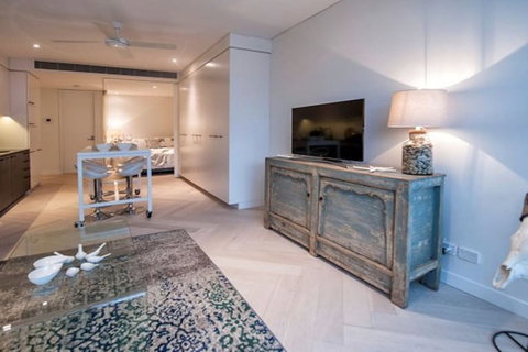 Luxury Studio With Parking In Woolloomooloo WMLOO - Tourism Gold Coast 5