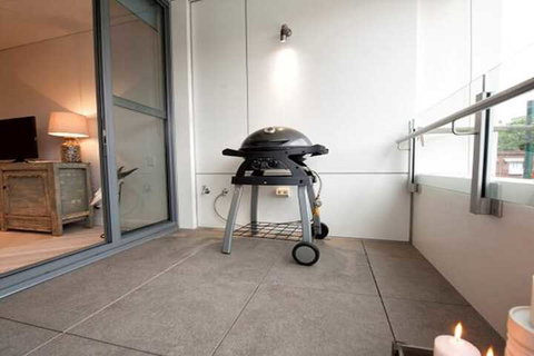 Luxury Studio With Parking In Woolloomooloo WMLOO - Tourism Gold Coast 6