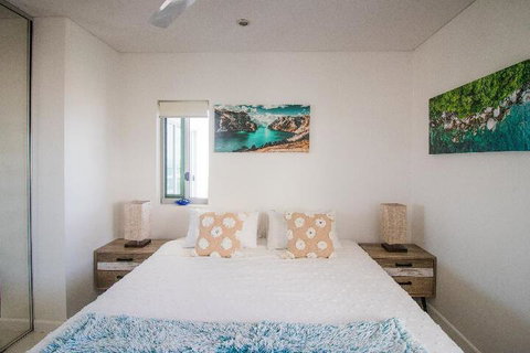 ZEN By THE WATER Darwins Premier Family Retreat - Gold Coast 2