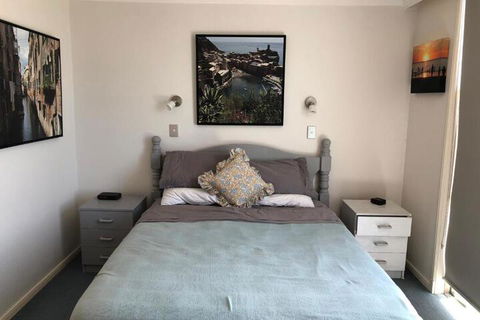 Toowoon Bay Beachfront Apartment - Tourism Gold Coast 3