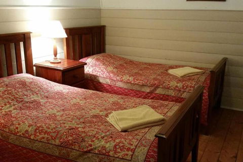 About Town Cottages - Tourism Gold Coast 4