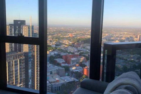 Avant Garde Living In The Heart Of The City - Tourism Gold Coast 2