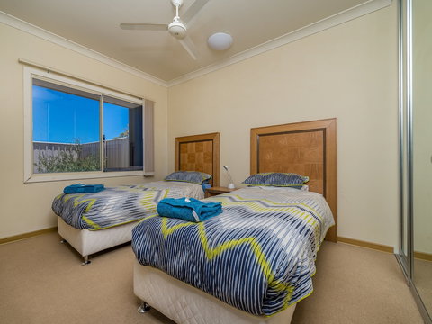 Seafront Unit 60 - Tourism Gold Coast 3