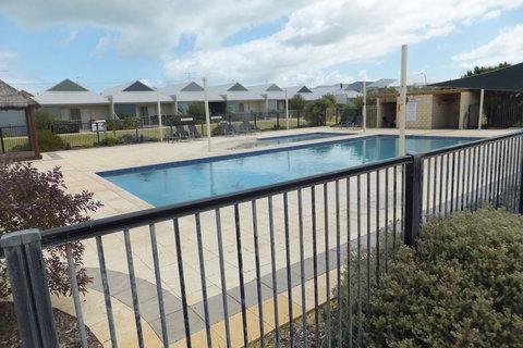 Seafront Unit 60 - Tourism Gold Coast 1