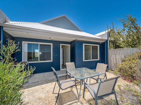 Seafront Unit 60 - Tourism Gold Coast 0