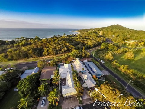 Franche Brise A La Mer - Tourism Gold Coast 6