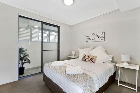 Coast Luxury Apartment 24 - Tourism Gold Coast 6