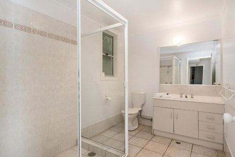 13 Brownell Drive Wategos Beach Beach House - Tourism Gold Coast 5