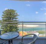 The Oaks Waterfront Resort Unit 303 - Tourism Gold Coast