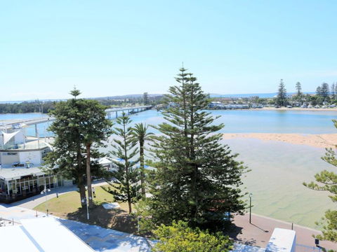 The Oaks Waterfront Resort Unit 502 - Tourism Gold Coast 6