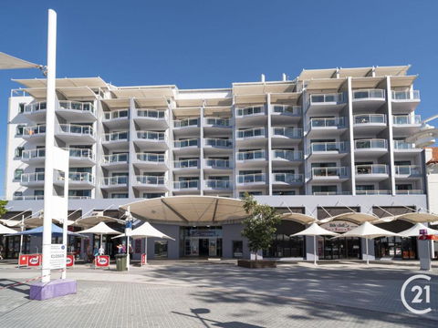 The Oaks Waterfront Resort Unit 502 - Tourism Gold Coast 1