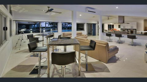 Jasmine House On Hamilton Island - Tourism Gold Coast 3