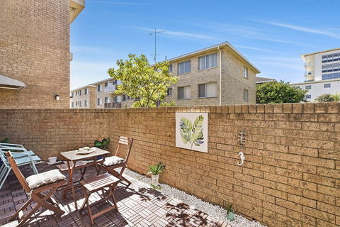 Sundowner Apartment 5 - Tourism Gold Coast 2