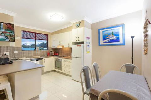 Apollo Unit 7 - Tourism Gold Coast 5