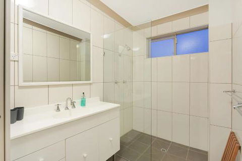 Apollo Unit 7 - Tourism Gold Coast 2