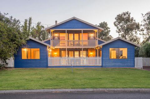 Ultramarine - Tourism Gold Coast 0