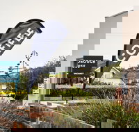 Peterborough House  Motel - Tourism Gold Coast