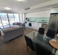 just listed Bolton St. 1br 350m walk to Newcastle beach  Wifi end Eand - Tourism Gold Coast
