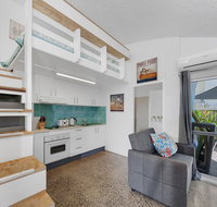 Beachfront Iglu Trinity Beach - Tourism Gold Coast