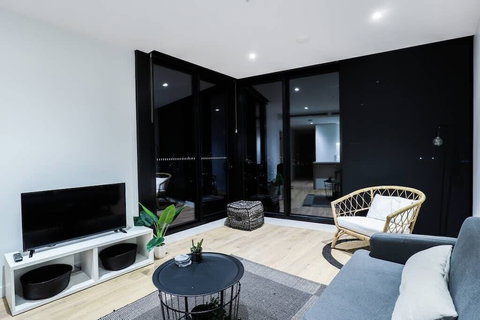 FV Apartments - Tourism Gold Coast 4