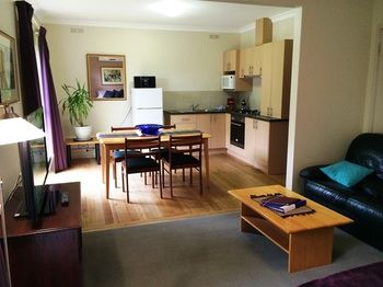 Acacia House Retreat Daylesford - Tourism Gold Coast 3