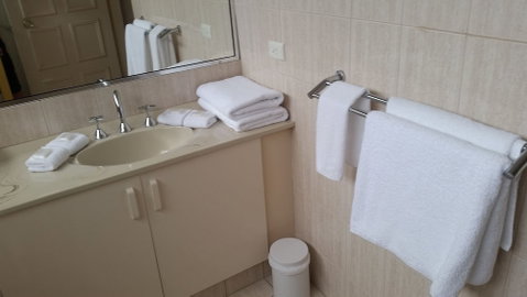 Beaconlea Tower Apartments - Tourism Gold Coast 5