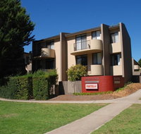Manuka Park Apartments - Tourism Gold Coast