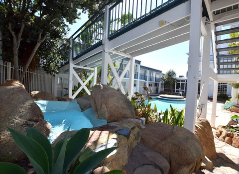 West Beach Lagoon 212 - Gorgeously Decorated - Tourism Gold Coast 2