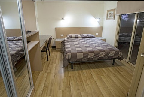 Cattrall Park Motel - Tourism Gold Coast 3