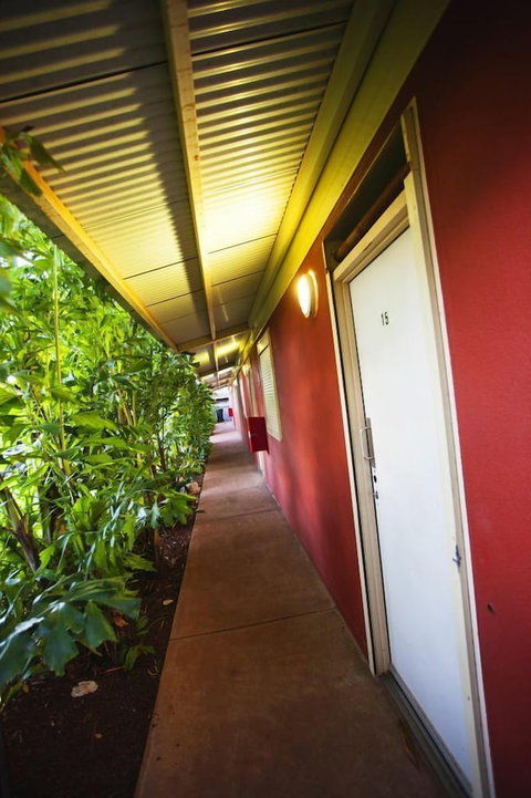 Cattrall Park Motel - Tourism Gold Coast 0