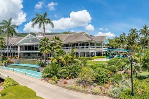 Paradise Palms - Tourism Gold Coast 1