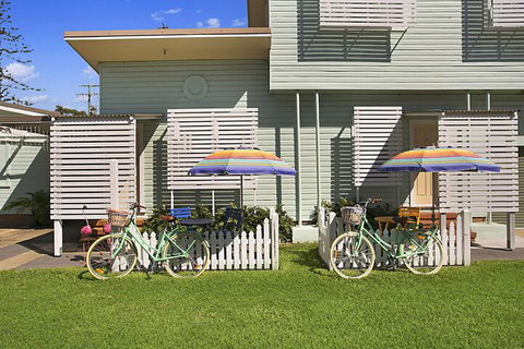 La Costa Motel - Tourism Gold Coast 1