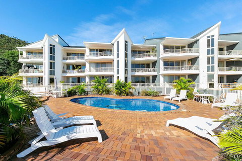 The Hill Apartments - Tourism Gold Coast 4