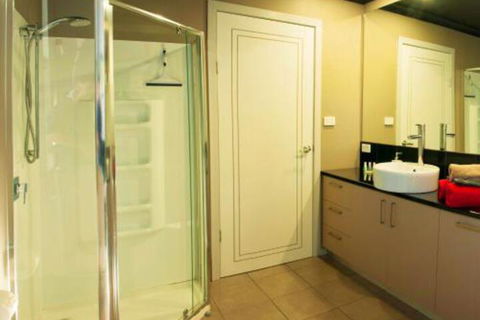 Ulverstone River Retreat - Tourism Gold Coast 5