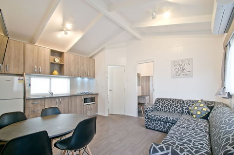 Warragul Gardens Holiday Park - Tourism Gold Coast 3