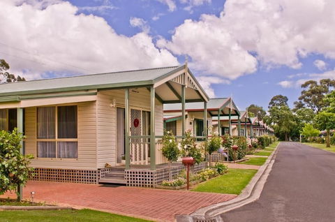 Warragul Gardens Holiday Park - Tourism Gold Coast 0
