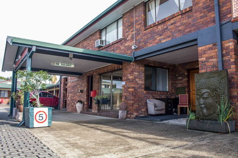 Arabella Motor Inn - Tourism Gold Coast 5