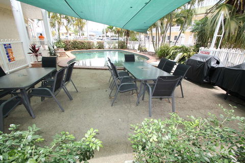 The Colonial Rose Motel - Tourism Gold Coast 2