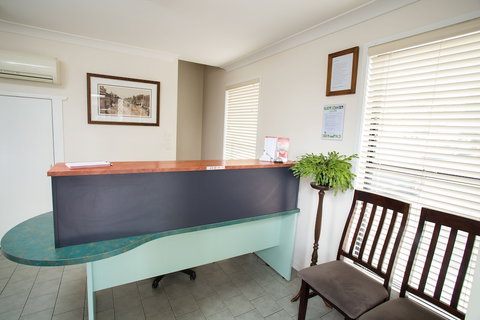 Downs Motel - Tourism Gold Coast 3