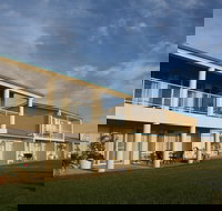 Lakeview Motel  Apartments - Gold Coast