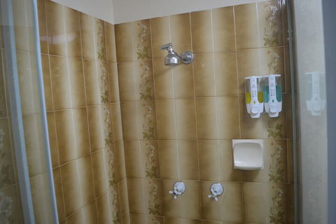 Excelsior Motor Inn - Tourism Gold Coast 6