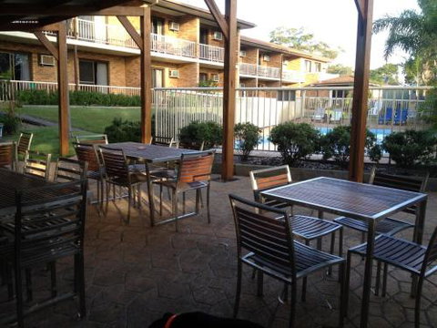 Hawks Nest Motel - Tourism Gold Coast 1