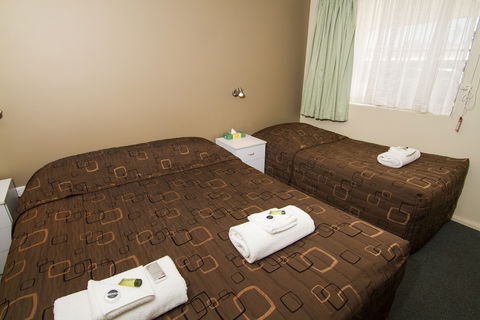 Green Gables Motel - Tourism Gold Coast 6