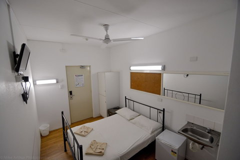 Chilli's Backpackers - Hostel - Tourism Gold Coast 6