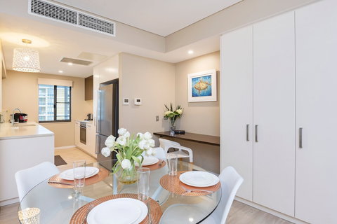 Darwin Waterfront Luxury Suites - Gold Coast 3