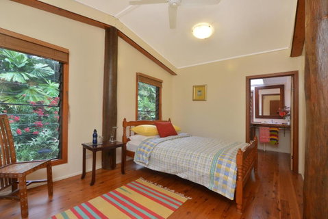 Cow Bay Homestay B & B - Tourism Gold Coast 1