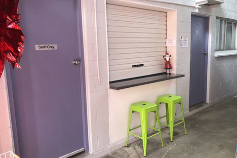 Reef Backpackers - Tourism Gold Coast 4