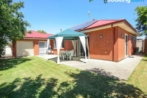 All Seasons Port Elliot Holiday House - Tourism Gold Coast 3