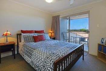 Pacific Royale Holiday Apartment 313 - Tourism Gold Coast 6
